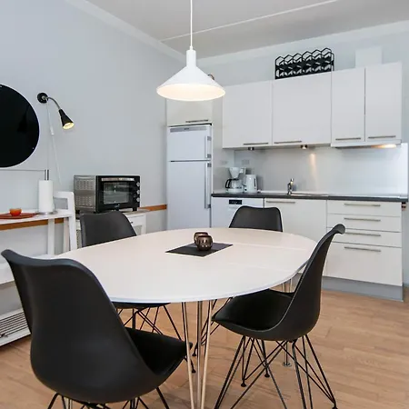 4 Person On A In Apartment *